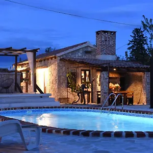 house-apartment-palaca.hotelinzadar.com/