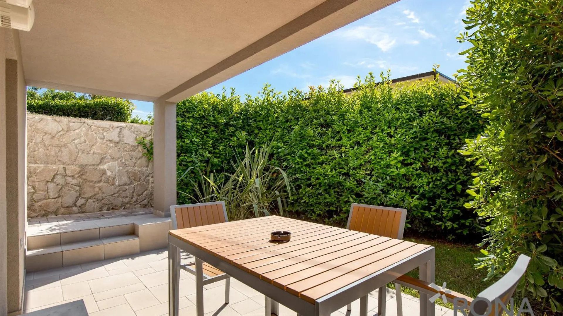 Apartments Rona Erea Ičići