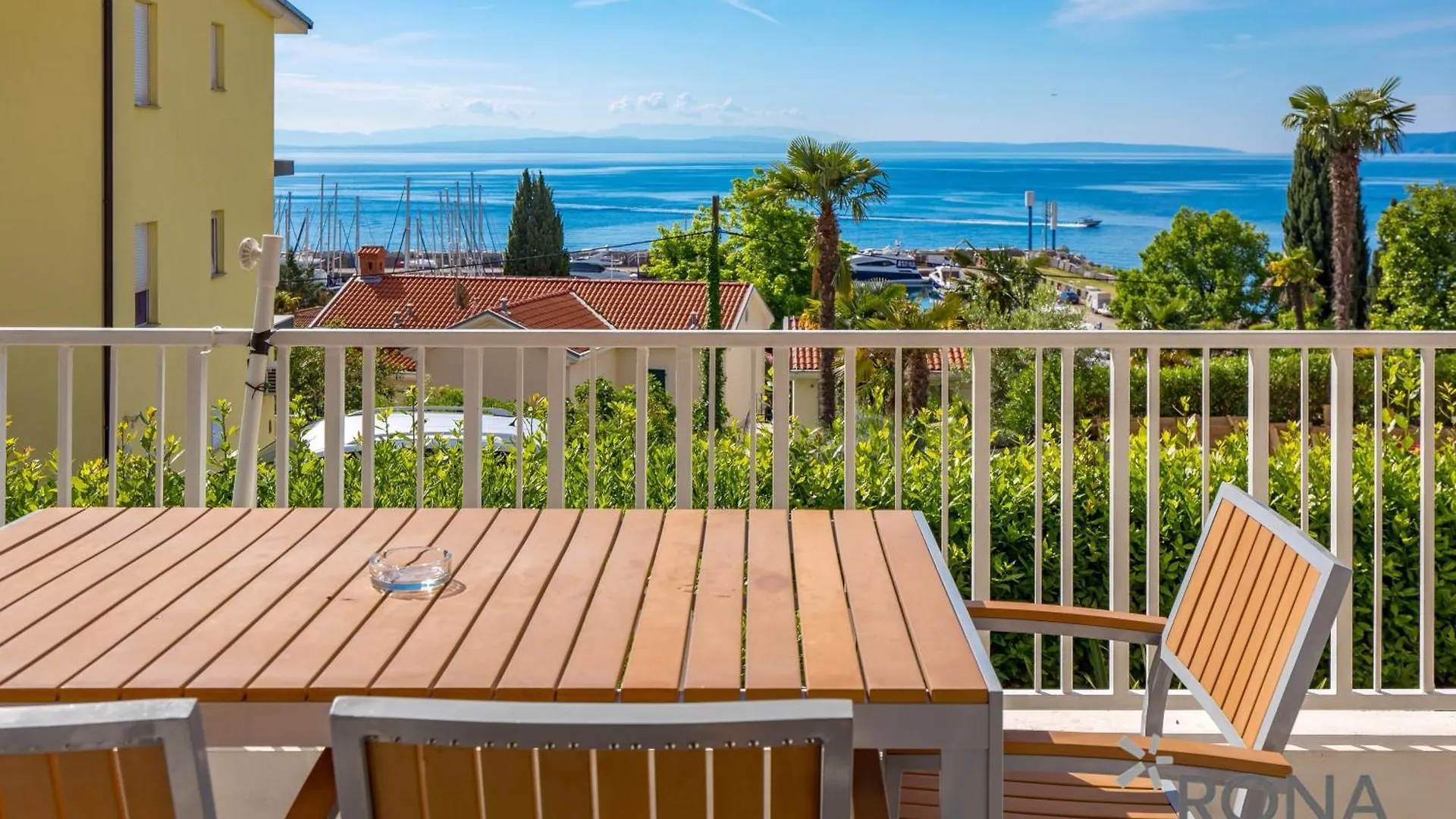 Apartments Rona Erea Ičići