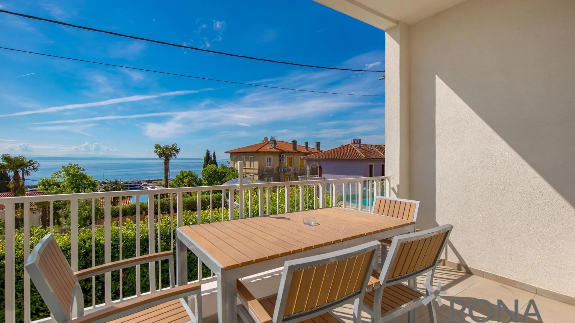 Apartments Rona Erea Ičići