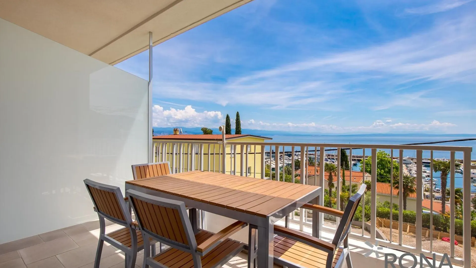 Apartments Rona Erea Ičići
